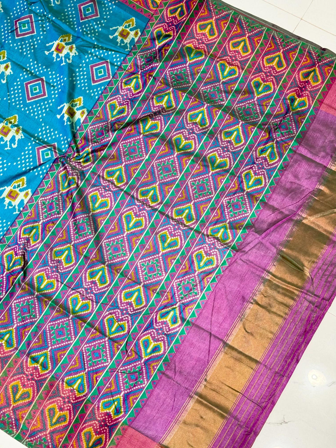 Vibrant Rama Pure Look Figure Patola Saree K2