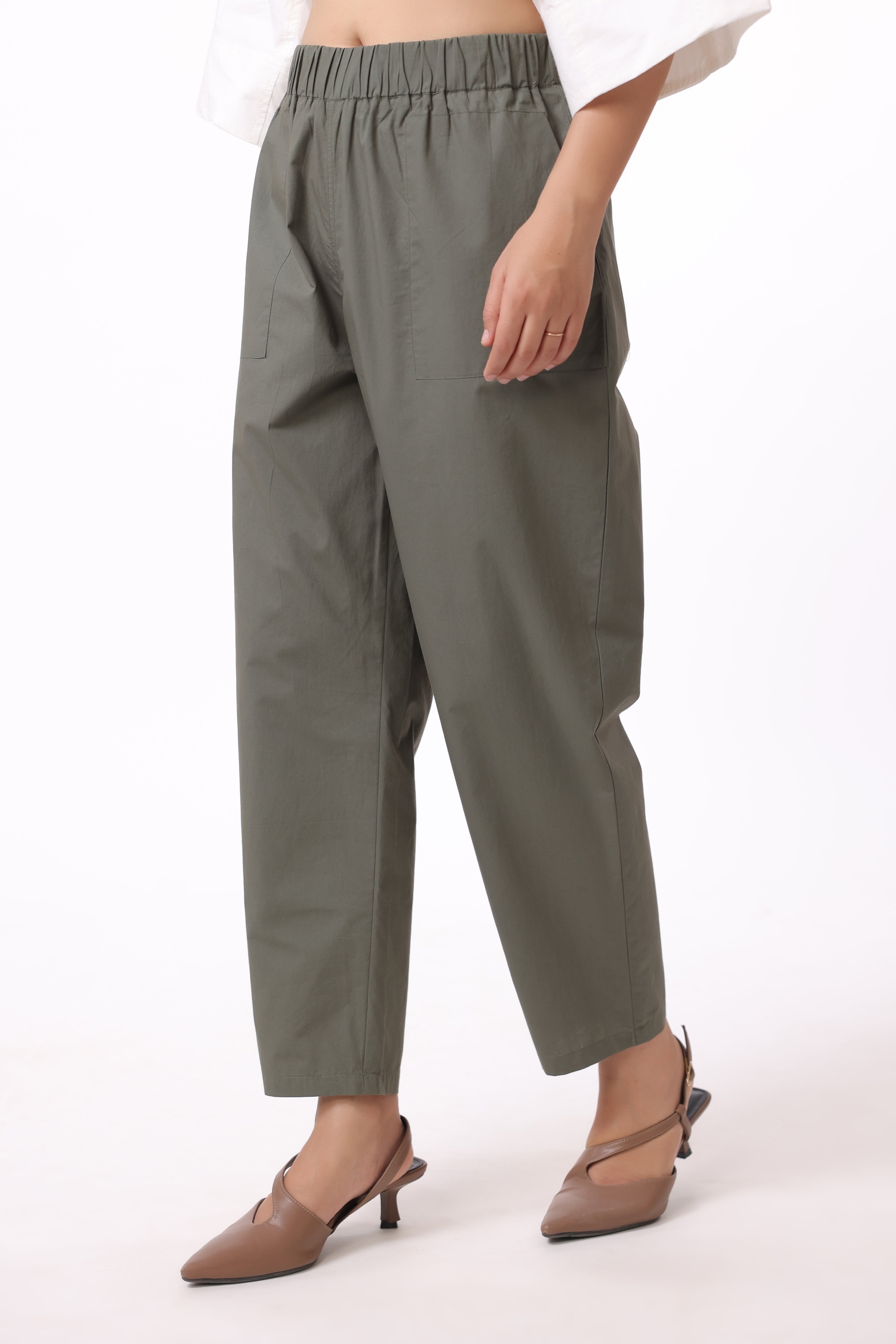 Women Green Solid Cotton Pant