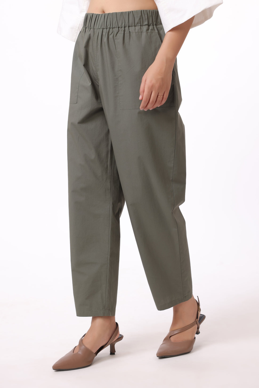 Women Green Solid Cotton Pant